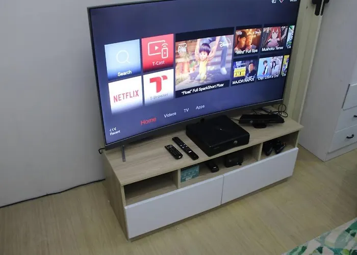 Huge A2j Executive Luxury 1br Near Abs Cbn, Gma Apartment *