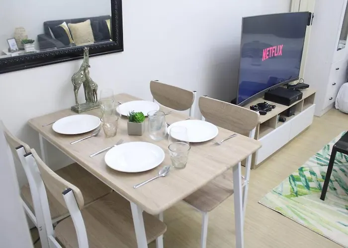 Huge A2j Executive Luxury 1br Near Abs Cbn, Gma *