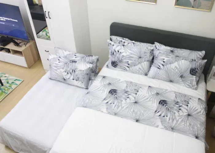 Apartment Huge A2j Executive Luxury 1br Near Abs Cbn, Gma Manila