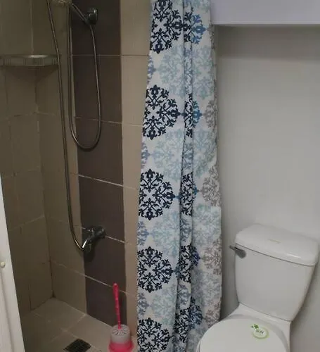 Apartment Huge A2j Executive Luxury 1br Near Abs Cbn, Gma *