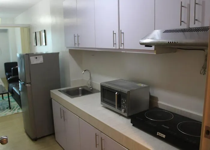 Apartment Huge A2j Executive Luxury 1br Near Abs Cbn, Gma Manila